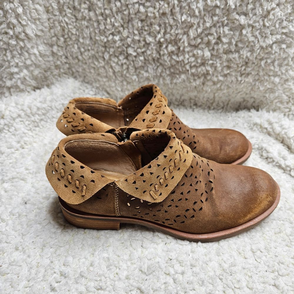Sofft Bristow Suede Leather‎ Ankle Boots sz 8